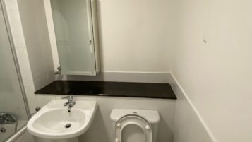 Bathroom (3)
