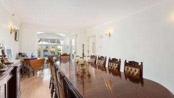 Dining 6