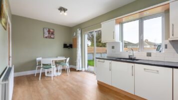 Kitchen Dining Area